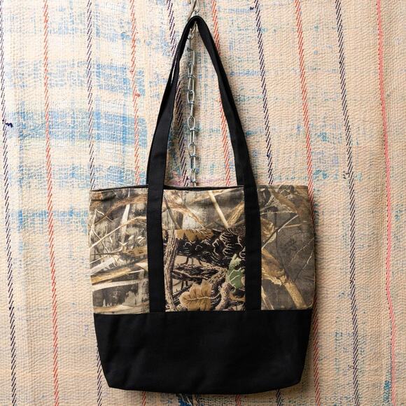 Upcycled handmade carhartt tote bag - Picture 5 of 7